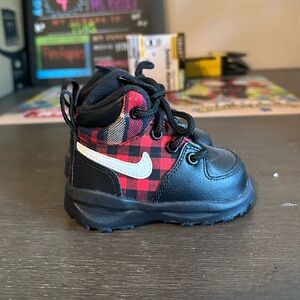 Baby Nike boots